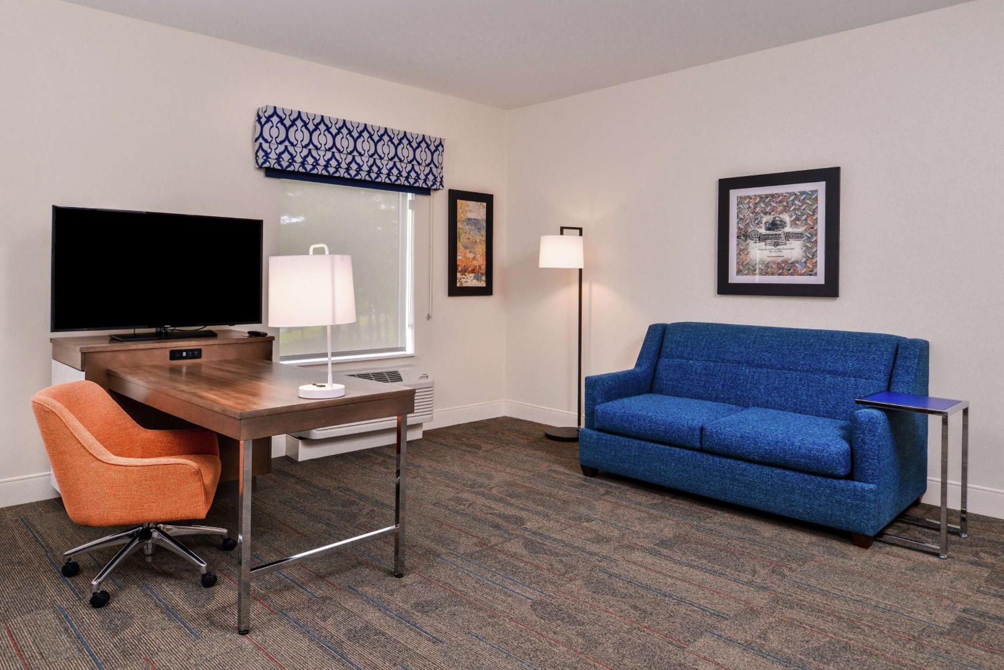 Hampton Hotel 3*