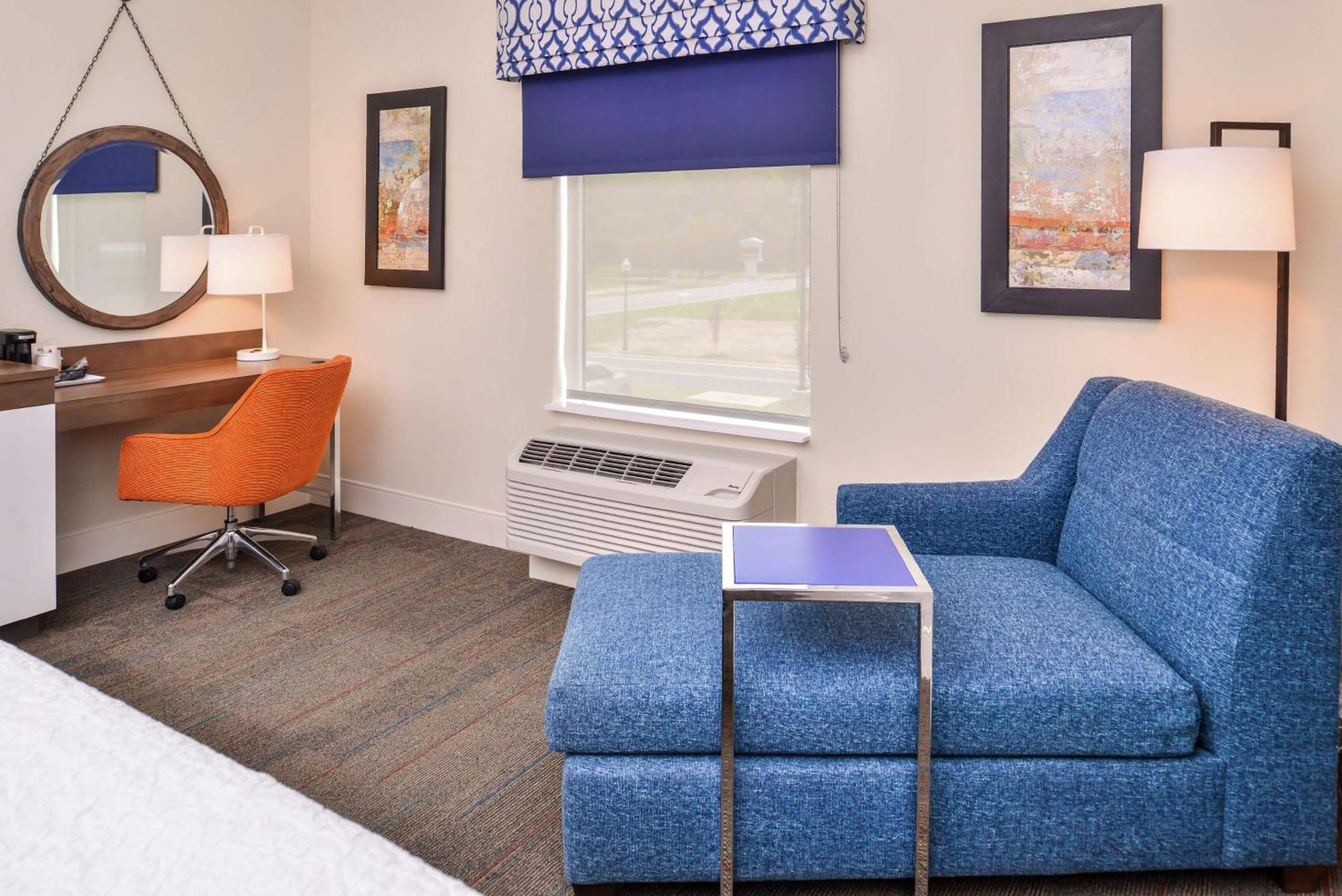 Hampton Hotel 3*