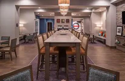 Hotel Hampton Benson